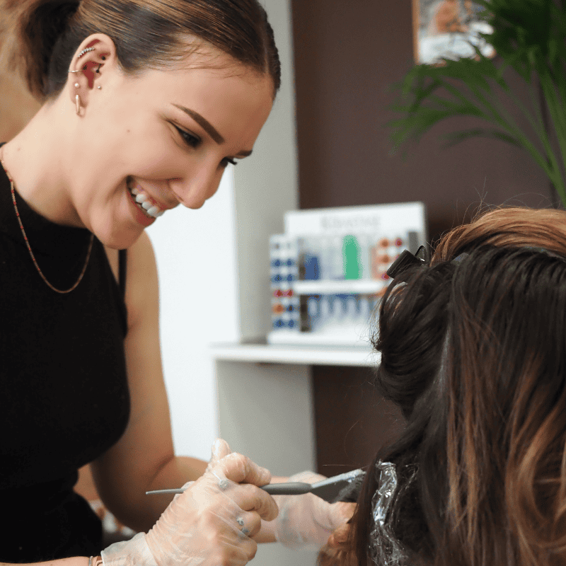 Coiffeur Coloriste ()