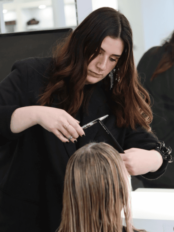 Hair Salon in Paris () Hair salon in Paris ()